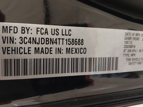 New 2026 Jeep Compass Latitude image 34