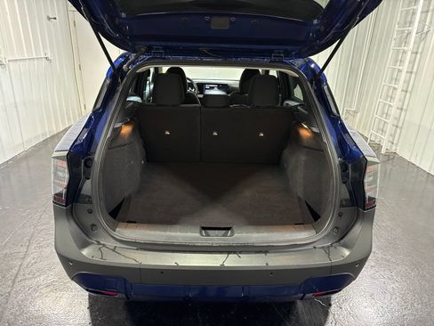 Used 2025 Nissan Kicks SV AWD/4WD image 36