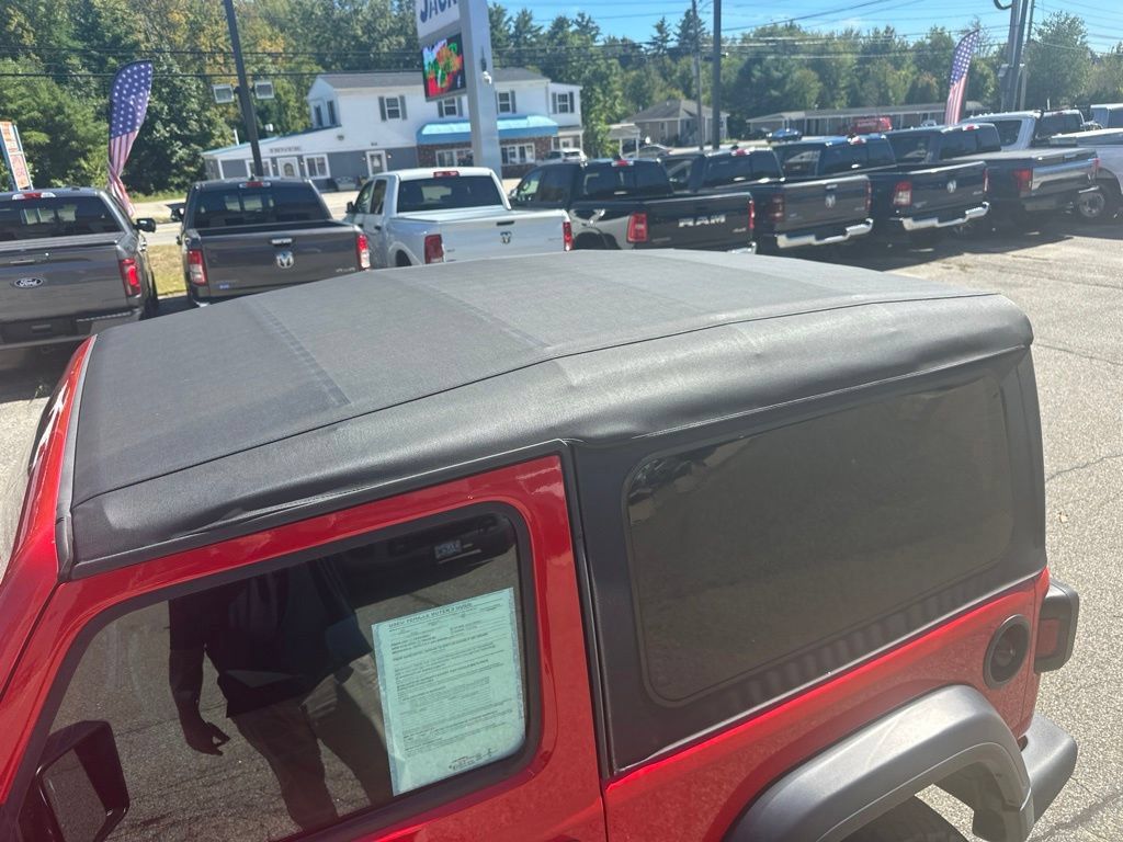 Used 2020 Jeep Wrangler Sport AWD/4WD image 30