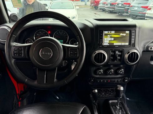 Used 2014 Jeep Wrangler Unlimited Sahara w/ Max Tow Package image 16