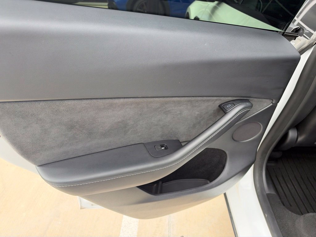 Used 2023 Tesla Model Y Long Range AWD/4WD image 7
