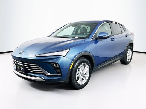 Used 2024 Buick Envista Preferred image 3