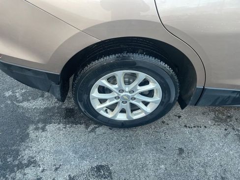 Used 2018 Chevrolet Equinox LT image 25