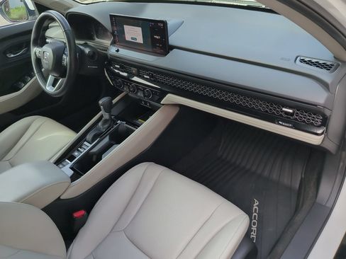 Used 2024 Honda Accord Touring image 20