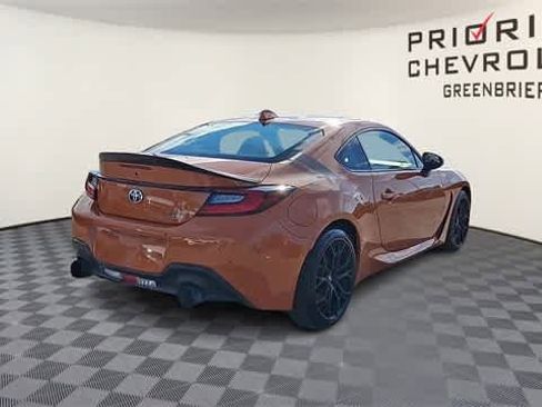 Used 2023 Toyota GR86 10th Anniversary SE image 8