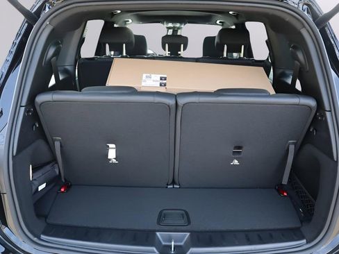 New 2026 Mercedes-Benz GLB 250 4MATIC image 10