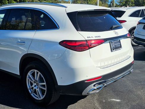 Certified 2025 Mercedes-Benz GLC 300 4MATIC image 13