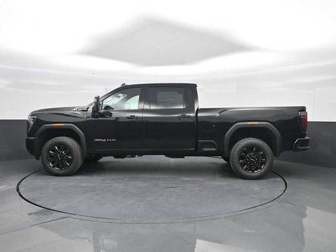 New 2026 GMC Sierra 2500 AT4 w/ AT4 Premium Plus Package AWD/4WD image 5