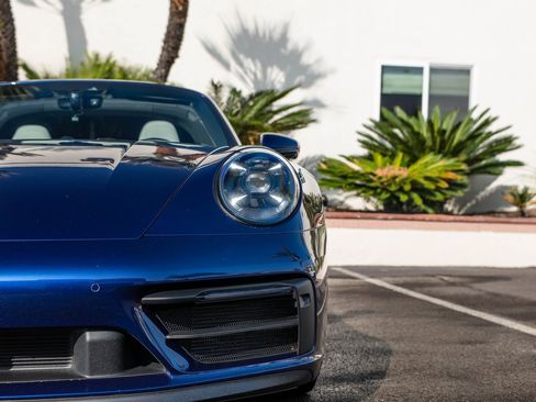 Used 2024 Porsche 911 Targa 4 GTS image 9