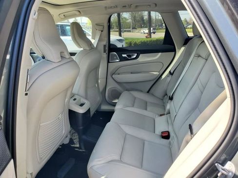 New 2026 Volvo XC60 T8 Ultra w/ Protection Package Premier AWD/4WD image 24