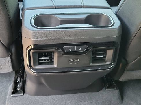 Used 2025 GMC Sierra 1500 AT4 AWD/4WD image 30