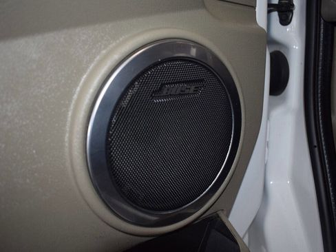 Used 2003 HUMMER H2 w/ Preferred Equipment Group image 39