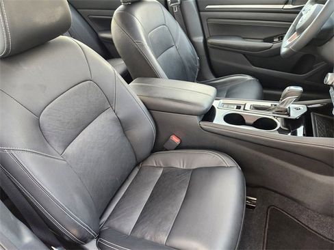 Used 2023 Nissan Altima 2.5 SL image 10