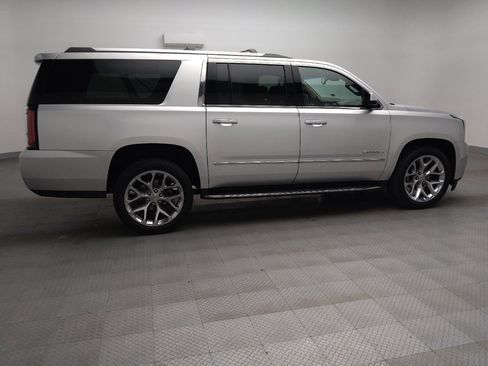 Used 2018 GMC Yukon XL Denali image 10