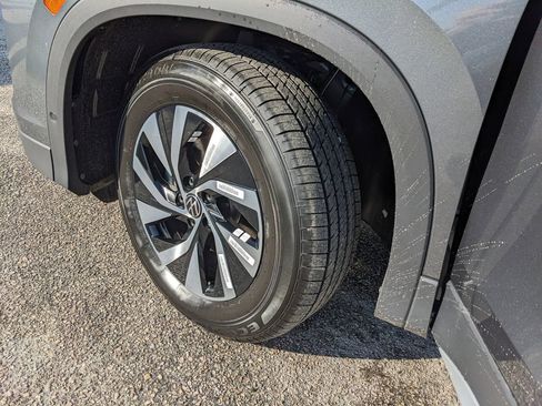 Certified 2026 Volkswagen Tiguan S FWD image 31