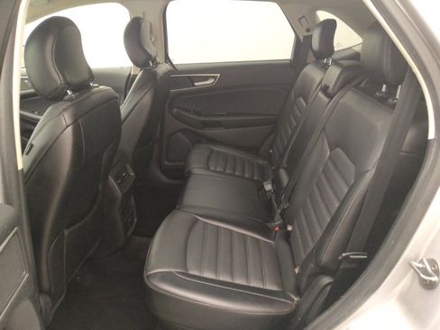 Used 2018 Ford Edge SEL w/ Equipment Group 201A FWD image 18
