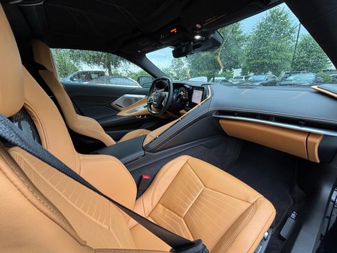 Used 2025 Chevrolet Corvette Z06 RWD image 18
