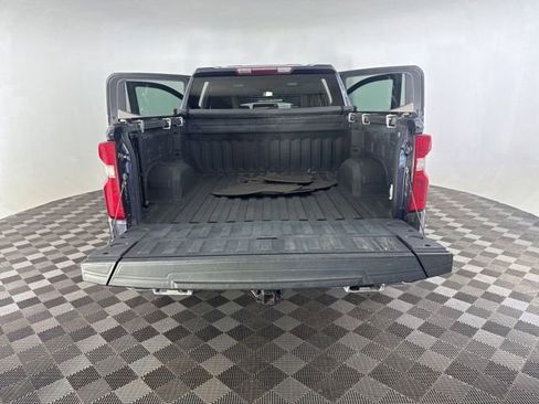 Used 2022 Chevrolet Silverado 1500 LTZ w/ Z71 Off-Road Package AWD/4WD image 18