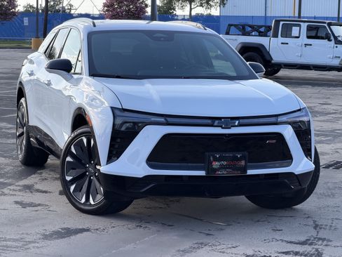Used 2024 Chevrolet Blazer EV RS AWD/4WD image 3