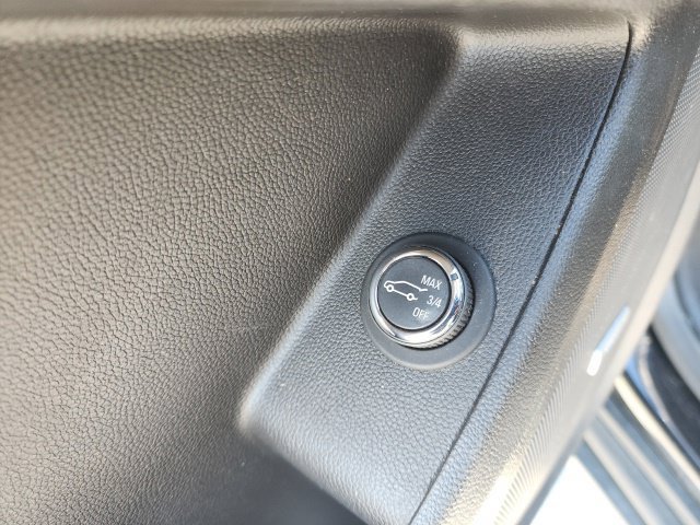 Used 2019 Chevrolet Traverse RS FWD image 50