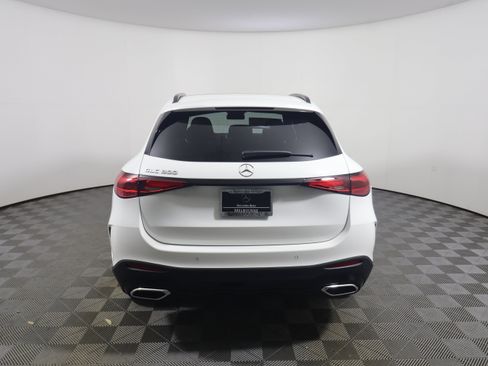 New 2026 Mercedes-Benz GLC 300 image 4
