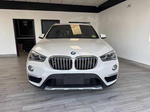 Used 2018 BMW X1 xDrive28i w/ Convenience Package AWD/4WD image 2
