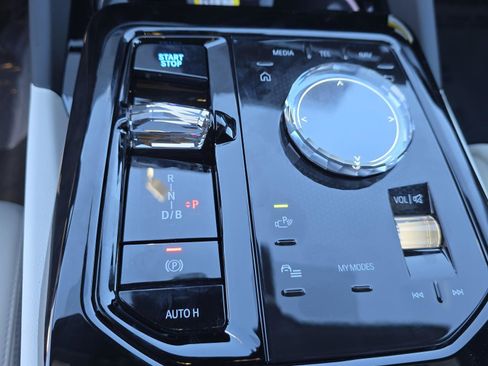 New 2026 BMW i5 eDrive40 w/ Executive Package image 21