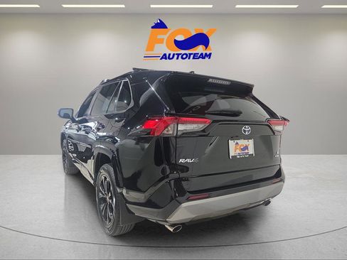 Certified 2024 Toyota RAV4 SE w/ Convenience Package AWD/4WD image 3
