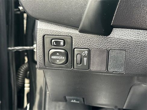 Used 2018 Toyota Corolla SE image 20