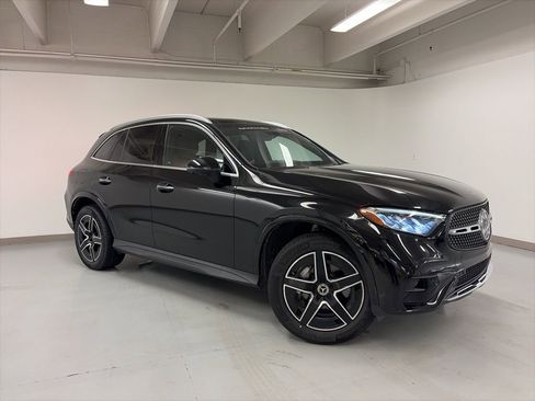 Certified 2023 Mercedes-Benz GLC 300 4MATIC image 8
