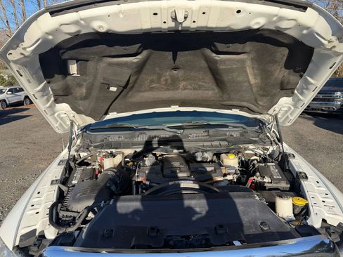 Used 2017 RAM 2500 SLT AWD/4WD image 17
