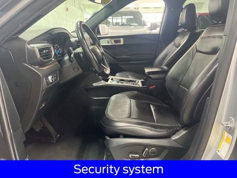 Used 2020 Ford Explorer Limited image 21