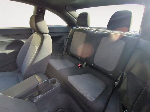 Used 2019 Volkswagen Beetle 2.0T S image 13