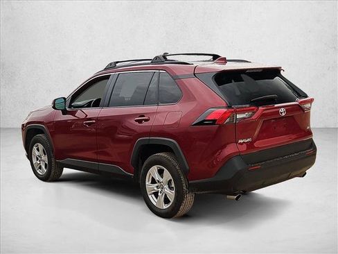Used 2019 Toyota RAV4 XLE w/ Convenience Package FWD image 9