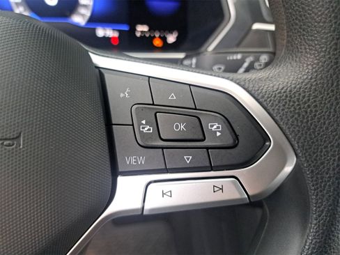 Used 2023 Volkswagen Tiguan S image 20