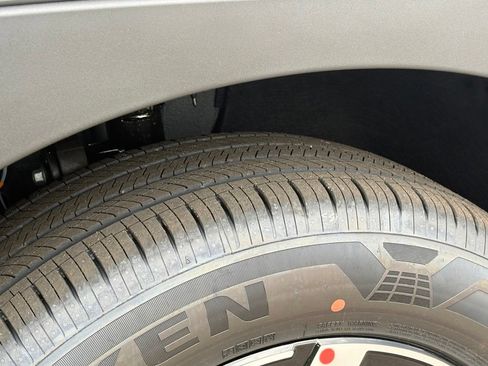 New 2027 Hyundai Santa Fe SE FWD image 11