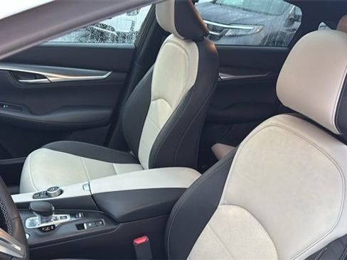 Used 2022 INFINITI QX55 Essential w/ Proassist Package image 25