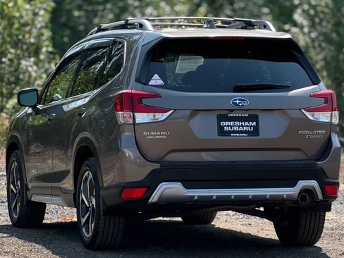 Used 2022 Subaru Forester Touring w/ Popular Package #2 AWD/4WD image 5