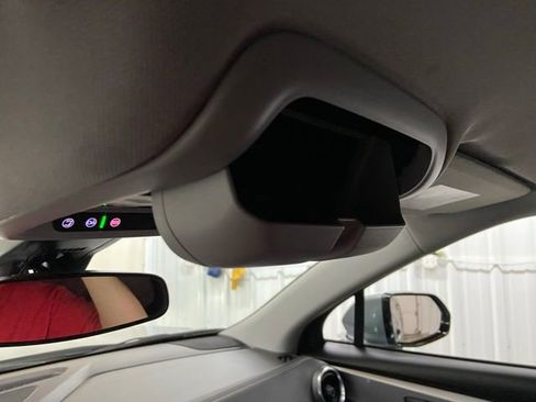 Used 2025 Chevrolet Blazer LT image 40