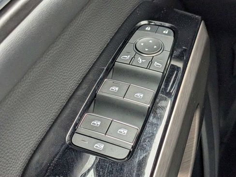 New 2025 Nissan Pathfinder Platinum w/ Black Appearance Package image 25