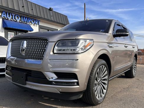 Used 2018 Lincoln Navigator Reserve w/ Technology Package image 2