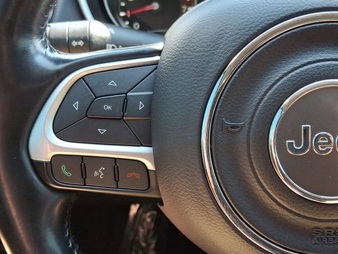 Used 2021 Jeep Compass Latitude image 20