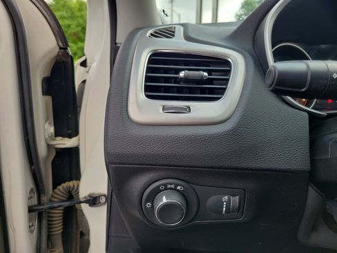 Used 2019 Jeep Compass Sport image 20