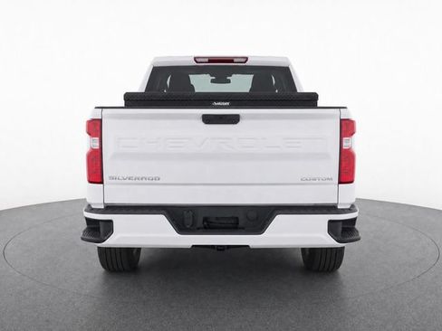 Used 2022 Chevrolet Silverado 1500 Custom RWD image 5