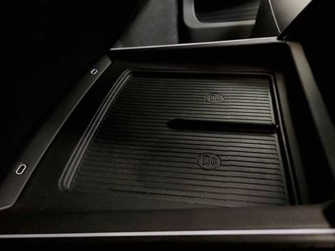 Used 2026 Cadillac Vistiq Platinum w/ LPO, Floor Liner Package AWD/4WD image 76