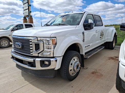 Used 2022 Ford F450 Lariat w/ Lariat Ultimate Package image 3