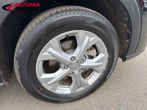 Used 2025 Honda HR-V LX image 13