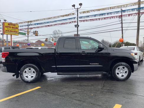 Used 2012 Toyota Tundra 4x4 Double Cab image 8