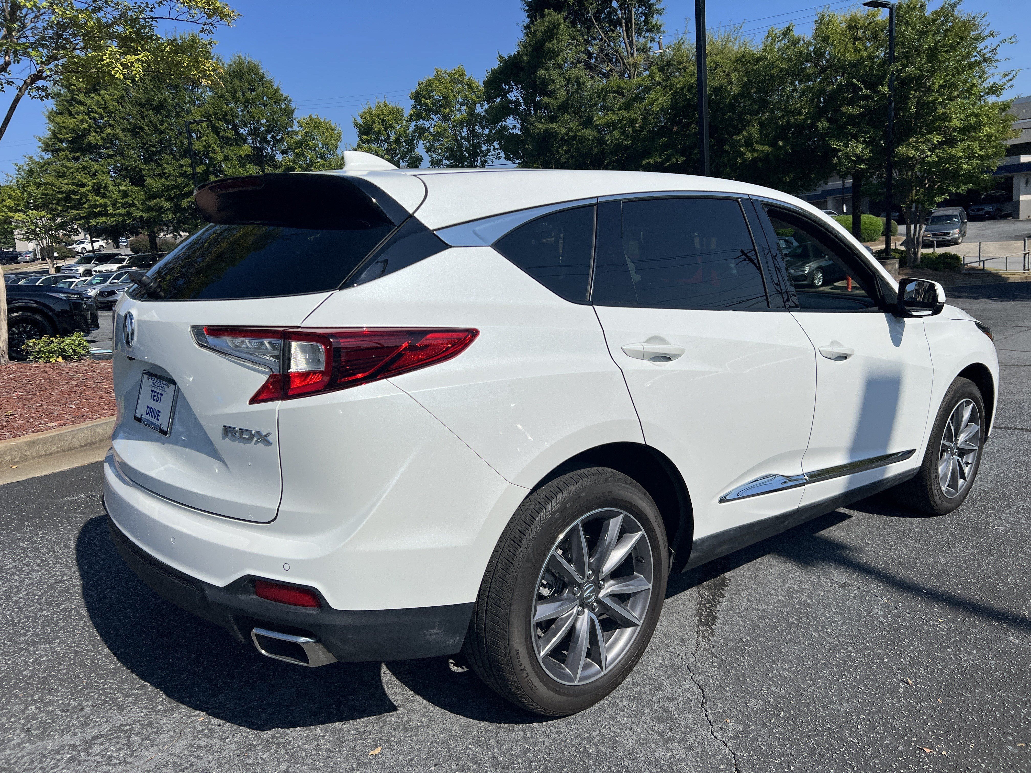 Used 2022 Acura RDX w/ Technology Package FWD image 5