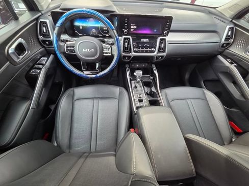 Used 2023 Kia Sorento SX AWD/4WD image 14